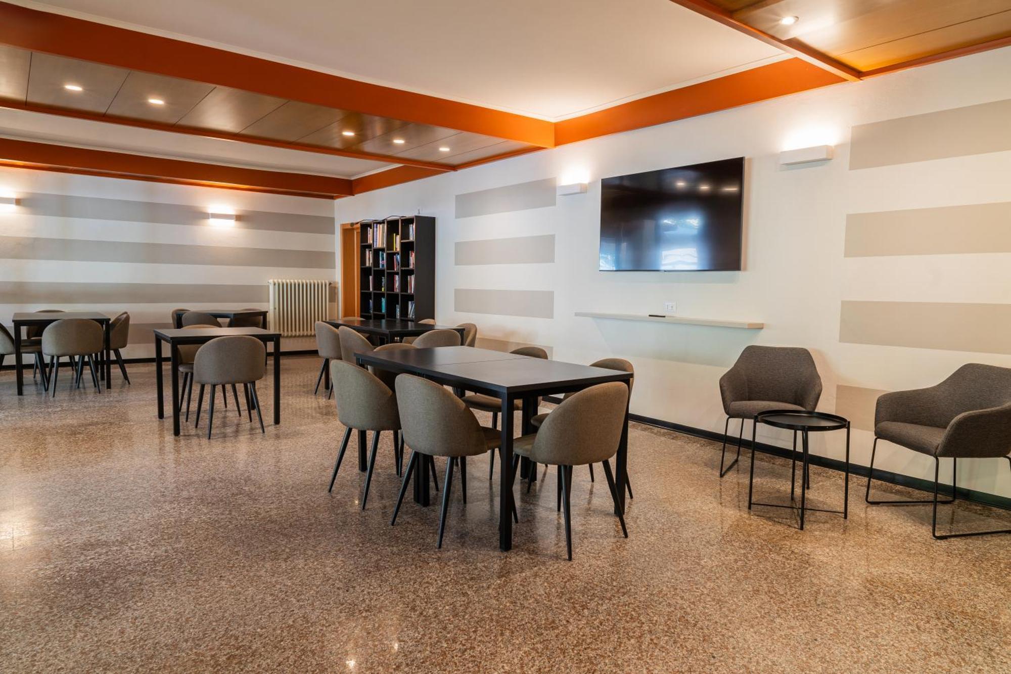 Hotel Ondina E Milazzo แชร์เวีย ภายนอก รูปภาพ