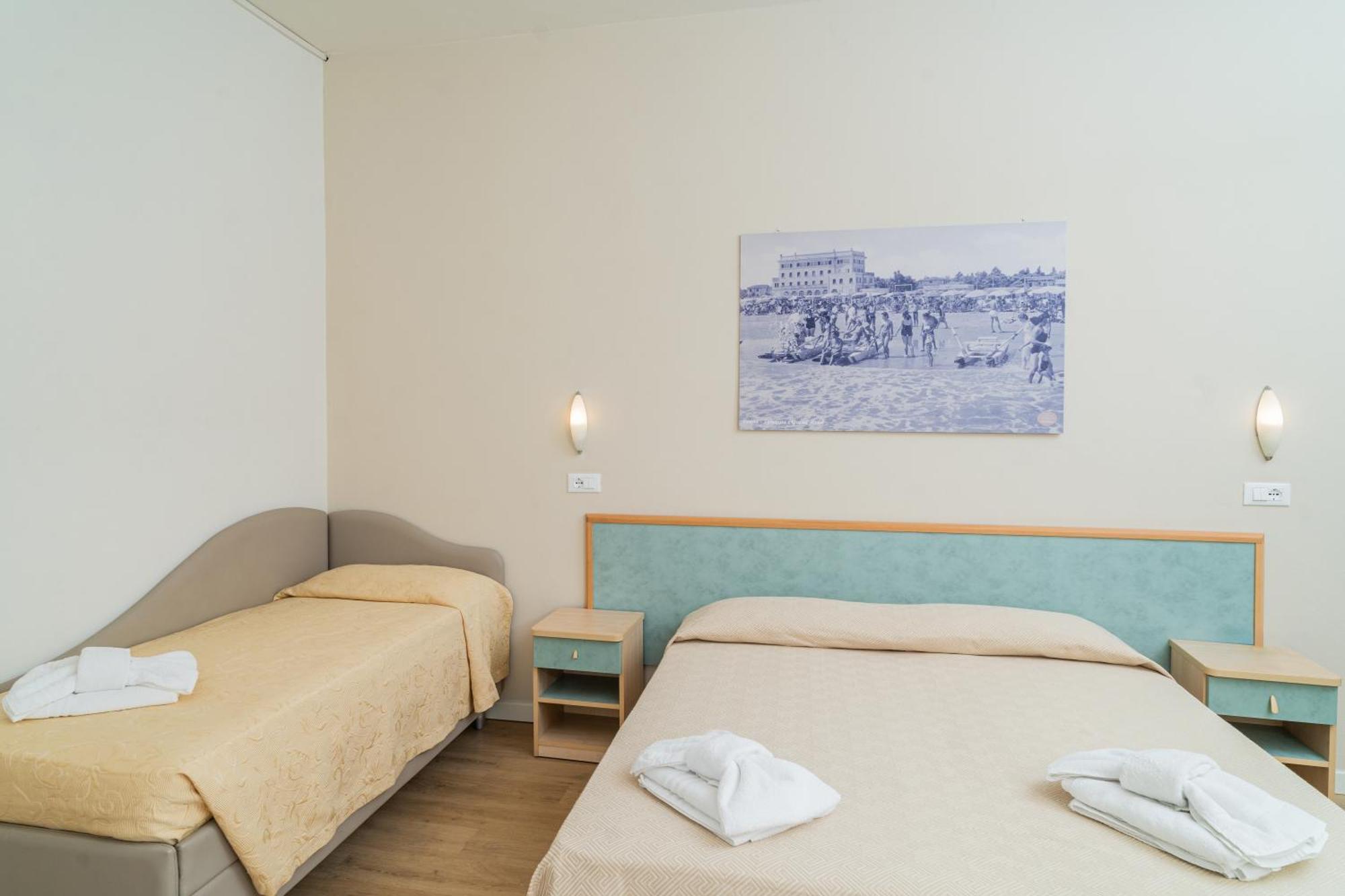 Hotel Ondina E Milazzo แชร์เวีย ภายนอก รูปภาพ