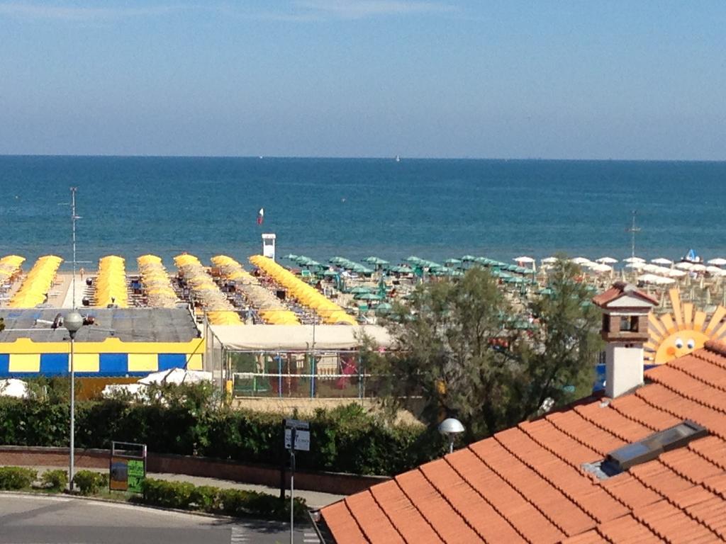Hotel Ondina E Milazzo แชร์เวีย ภายนอก รูปภาพ