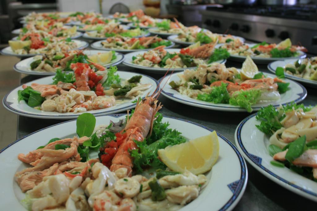 Hotel Ondina E Milazzo แชร์เวีย ภายนอก รูปภาพ