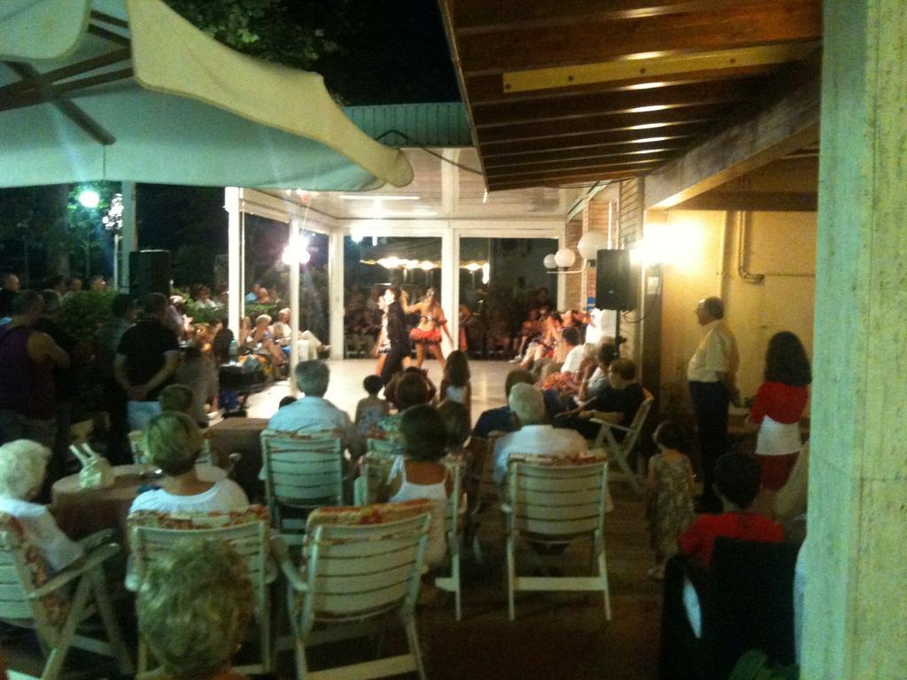 Hotel Ondina E Milazzo แชร์เวีย ภายนอก รูปภาพ