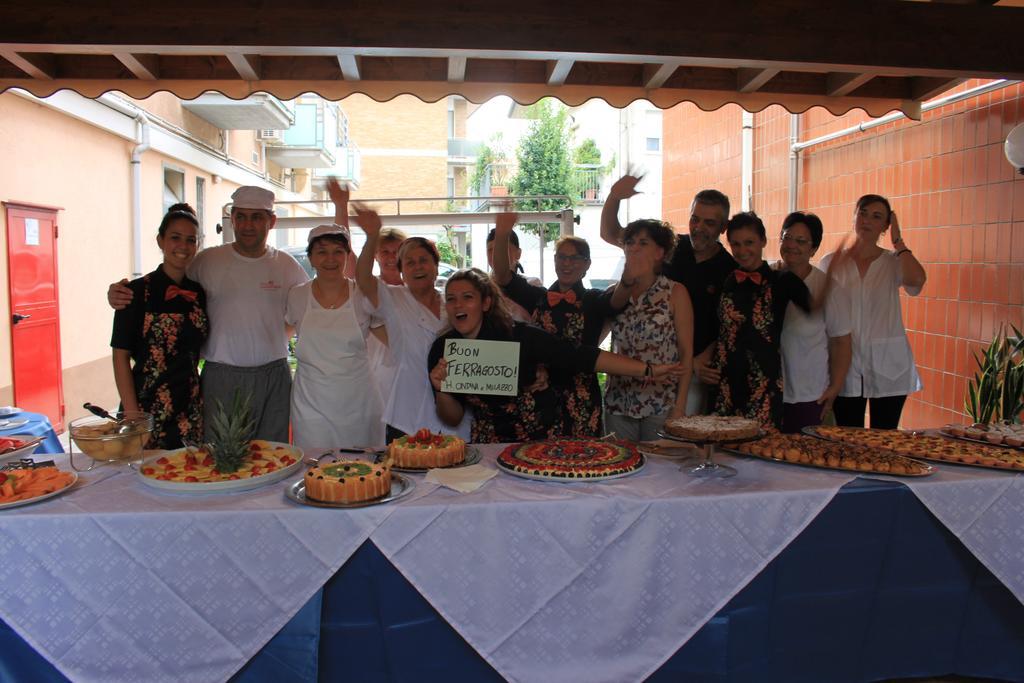 Hotel Ondina E Milazzo แชร์เวีย ภายนอก รูปภาพ